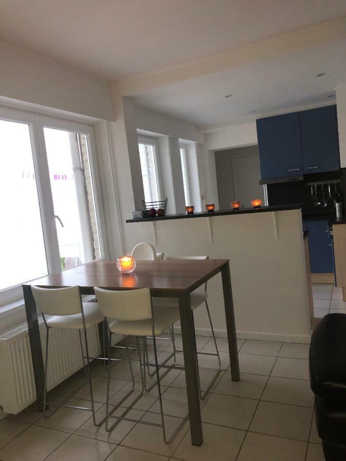 2 Slaapkamer Appartement Op De Zeedijk Van Oostende. מראה חיצוני תמונה