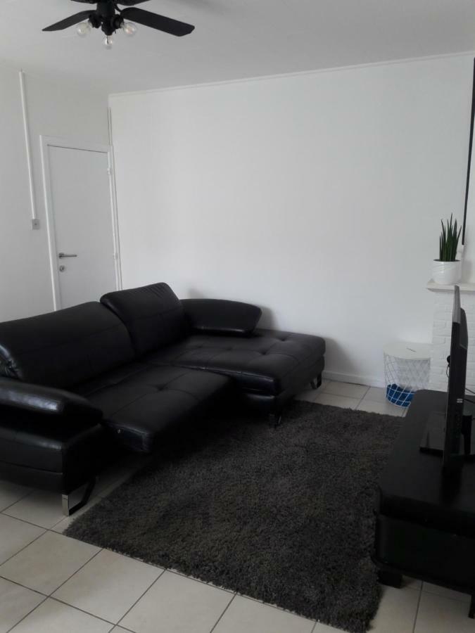 2 Slaapkamer Appartement Op De Zeedijk Van Oostende. מראה חיצוני תמונה